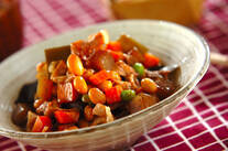 豚肉入り大豆の煮物