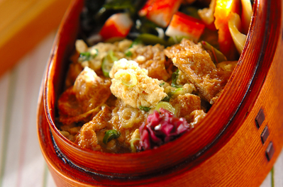 味付け油揚げの卵丼のレシピ 作り方 E レシピ 料理のプロが作る簡単レシピ