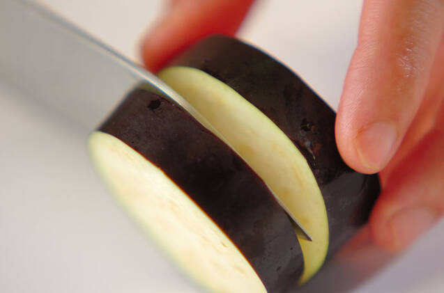 ナスのジューシーはさみ揚げの作り方の手順1