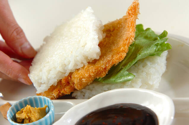 チーズカツライスバーガーの作り方の手順9