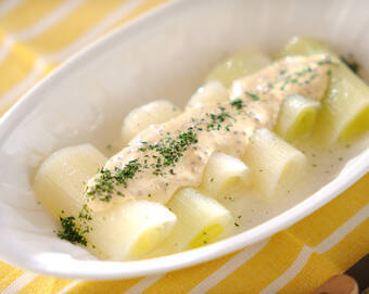 とろとろネギのマスタードソースがけ