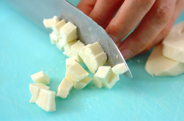 チーズのラビオリ風の作り方の手順1