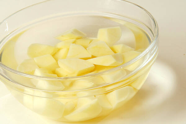 作り置きポテトサラダの作り方の手順1