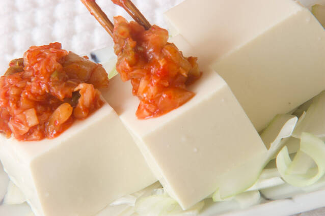 キムチやっこサラダの作り方の手順2