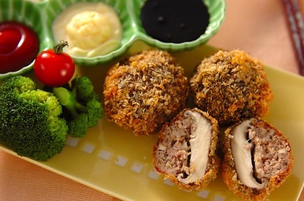 シイタケの肉詰めフライ