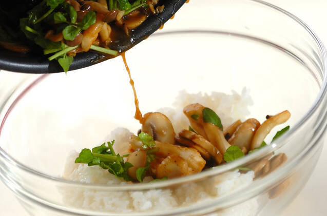 キノコとクレソンの混ぜご飯の作り方の手順3