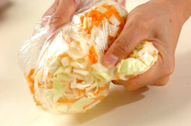 キャベツのマスタードマリネの作り方の手順1