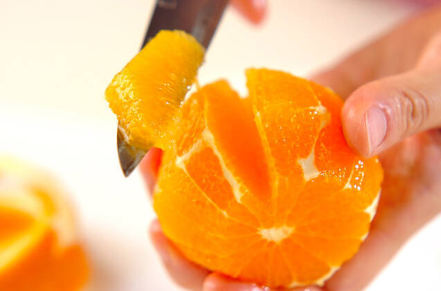 ハチミツ風味のオレンジの作り方の手順1