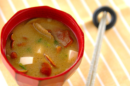 特大ナメコのみそ汁