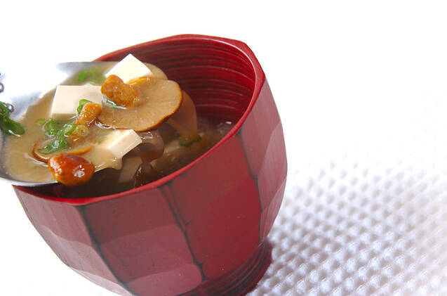 特大ナメコのみそ汁の作り方の手順4