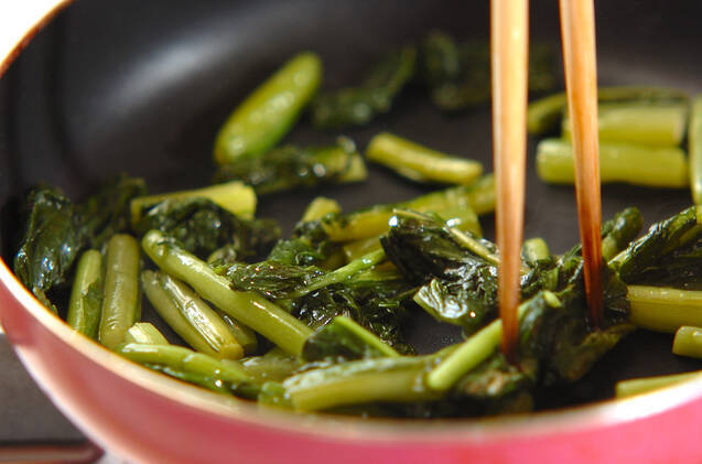 野沢菜と豆腐の炒め物の作り方の手順4