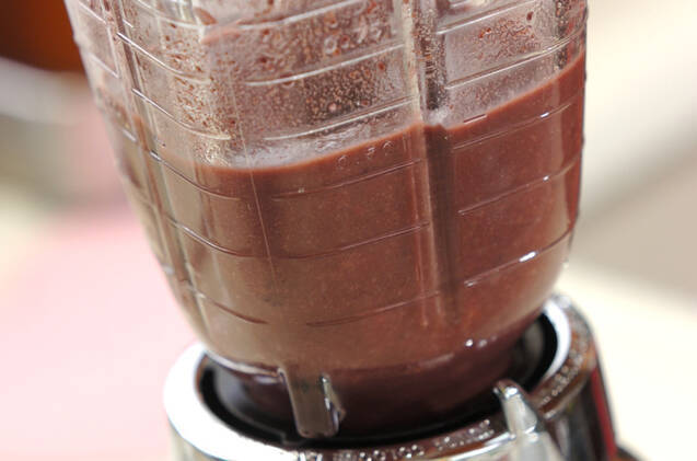 アサイーとキウイのスーパービューティスムージーの作り方の手順4