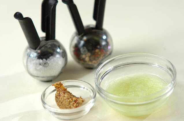 玉ネギドレッシングの作り方の手順1