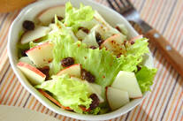 リンゴのサラダ