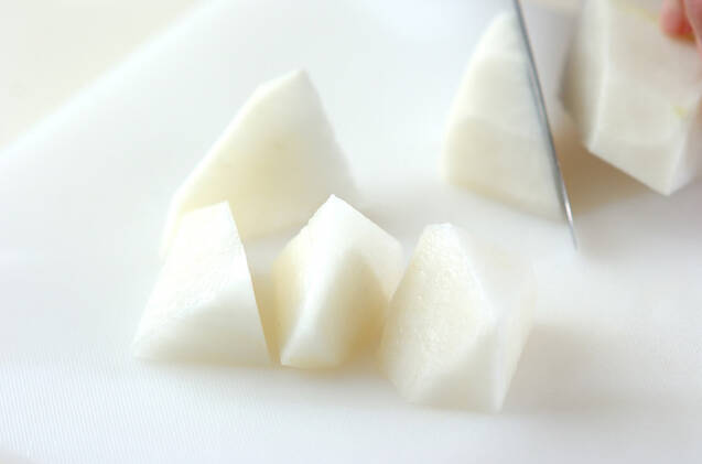 大根と鶏手羽の煮物の作り方の手順1