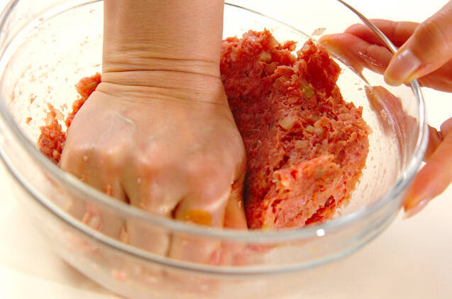 トマト味のロールキャベツの作り方の手順4
