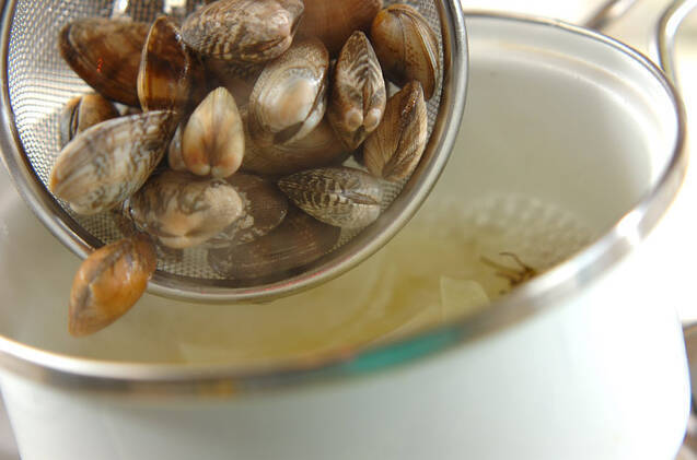 玉ネギとアサリのやさしい煮込みの作り方の手順5