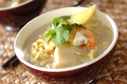 グリーンカレーラーメン