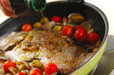 楽しみ方無限大！鯛の丸ごとアクアパッツァ by山下 和美さんの作り方7