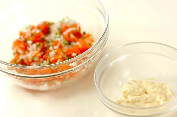 サーモンのタルタルの作り方1