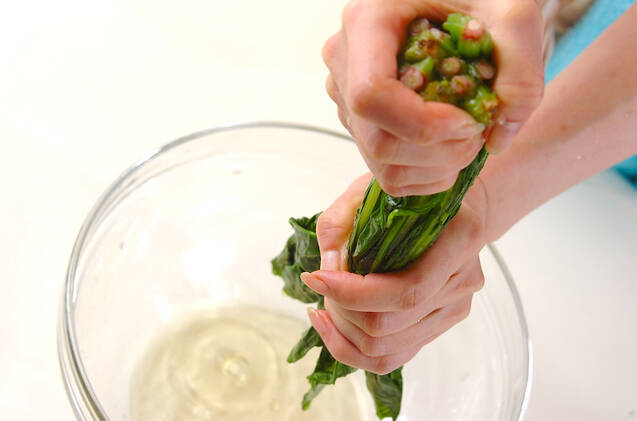 ほうれん草の長芋がけの作り方の手順1