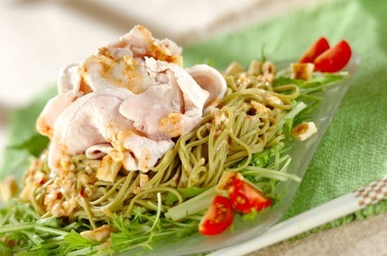 茶そばの豚シャブゴマサラダ