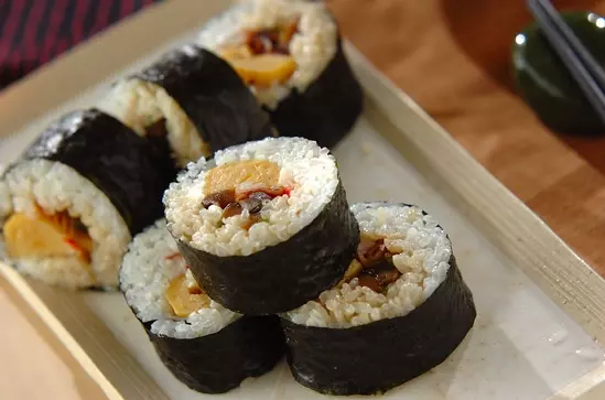 カンピョウの巻き寿司
