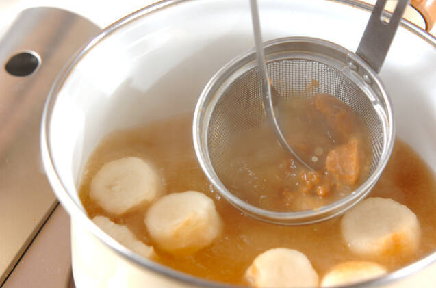 麩と天かすのみそ汁の作り方の手順2