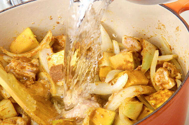 鶏とカボチャのカレーの作り方の手順4