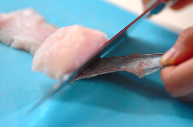 しっかり味の衣で！タラのサクサクチーズフライの作り方の手順1