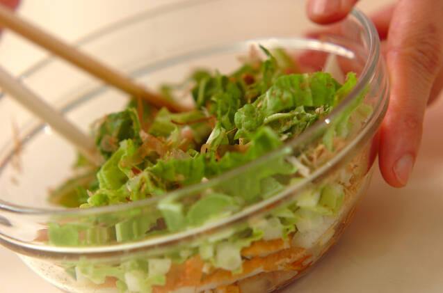 白菜とちくわのおかか和えの作り方の手順2