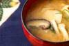 里芋とシイタケのみそ汁の作り方の手順
