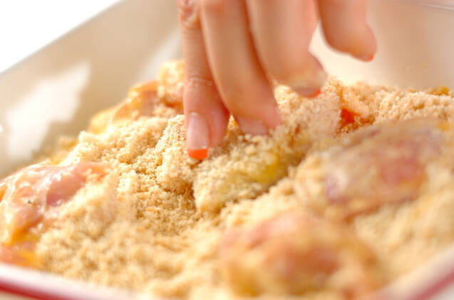 鶏のナッツ衣揚げの作り方の手順7