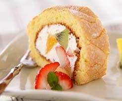 フルーツロールケーキ