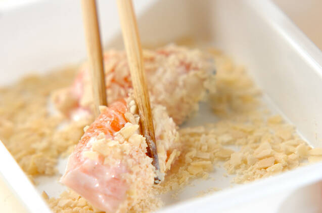 アーモンド鮭フライの作り方の手順2