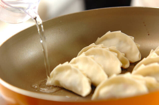 大葉入り大判餃子の作り方の手順5