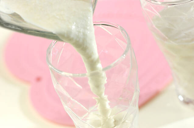 マンゴーフロートの作り方の手順2