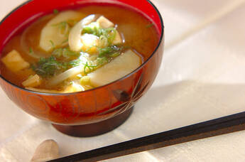 ジャガイモのみそ汁