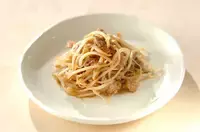 モヤシと豚のソース炒め