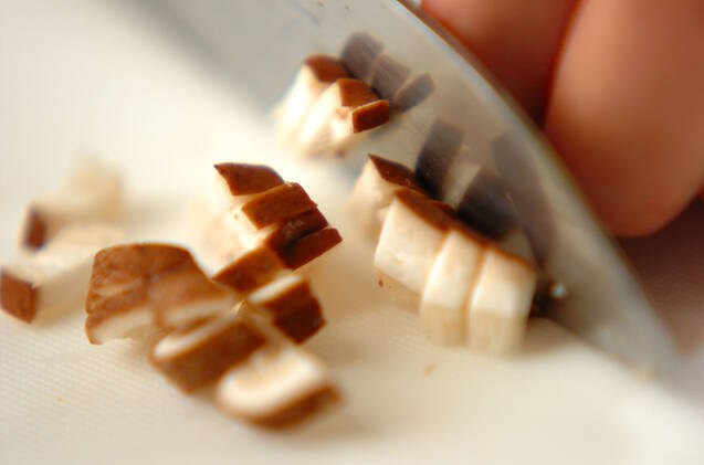 照り焼き鶏バーグの作り方の手順1