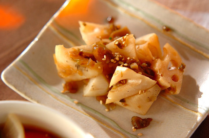 乱切りレンコンのザーサイ炒め