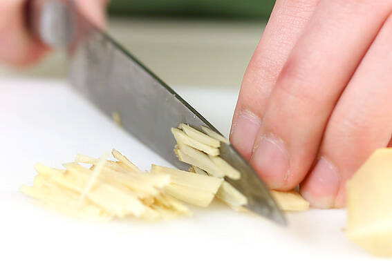 牛肉のしぐれ煮の作り方の手順1