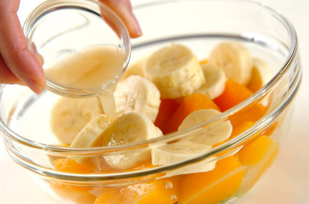 フルーツサラダの作り方の手順1