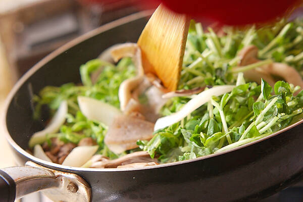 牛肉とキノコの炒め物の作り方の手順6