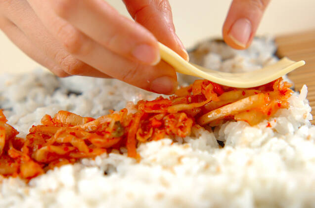 キムチーズのり巻きの作り方の手順5