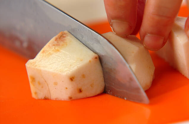 赤目芋の甘煮の作り方の手順1