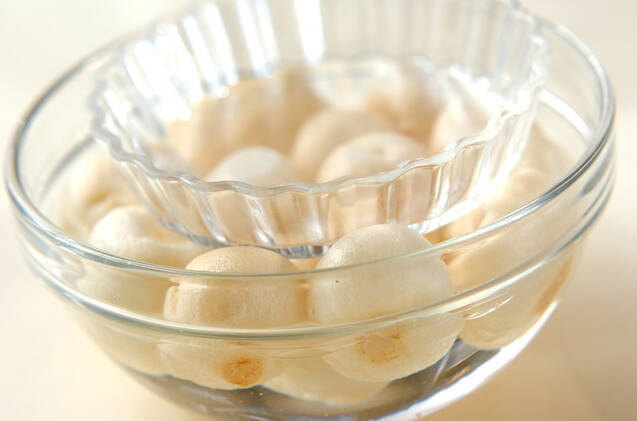 麩と白ネギのみそ汁の作り方の手順1