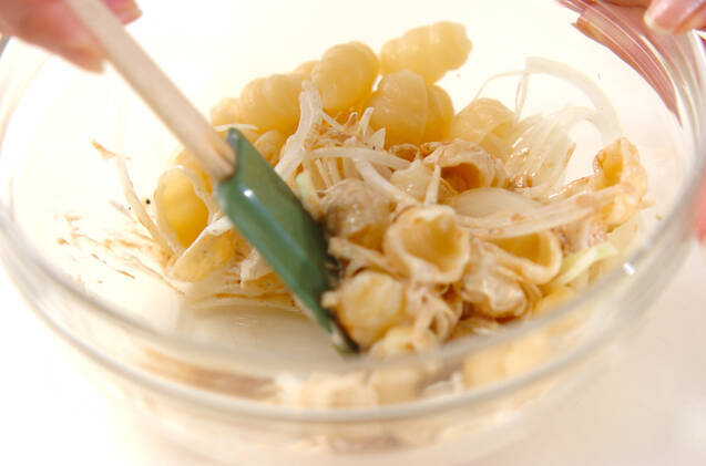 ゴマの風味広がる マカロニサラダの作り方の手順7