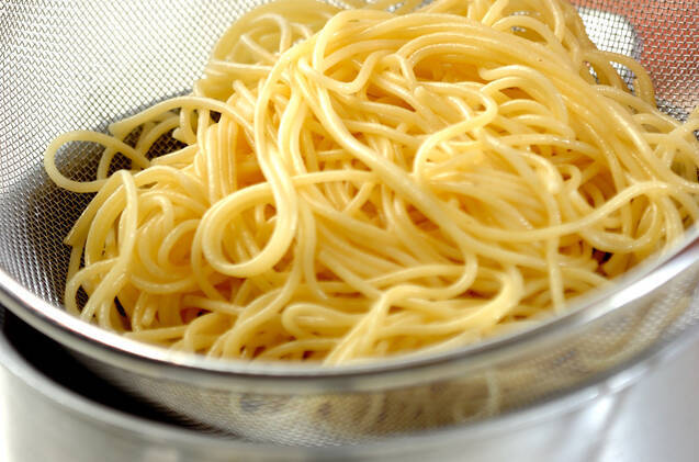 キノコミートスパグラタンの作り方の手順1