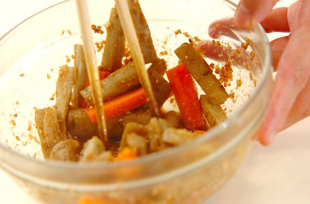 ゆでゴボウのゴマ和えの作り方の手順5